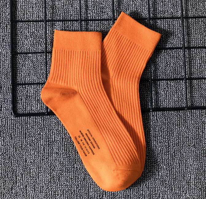 Meias esportivas casuais de algodão fluorescente impressas com listras verticais