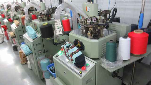 Meias de design autoral com padronagens jacquard exclusivas
