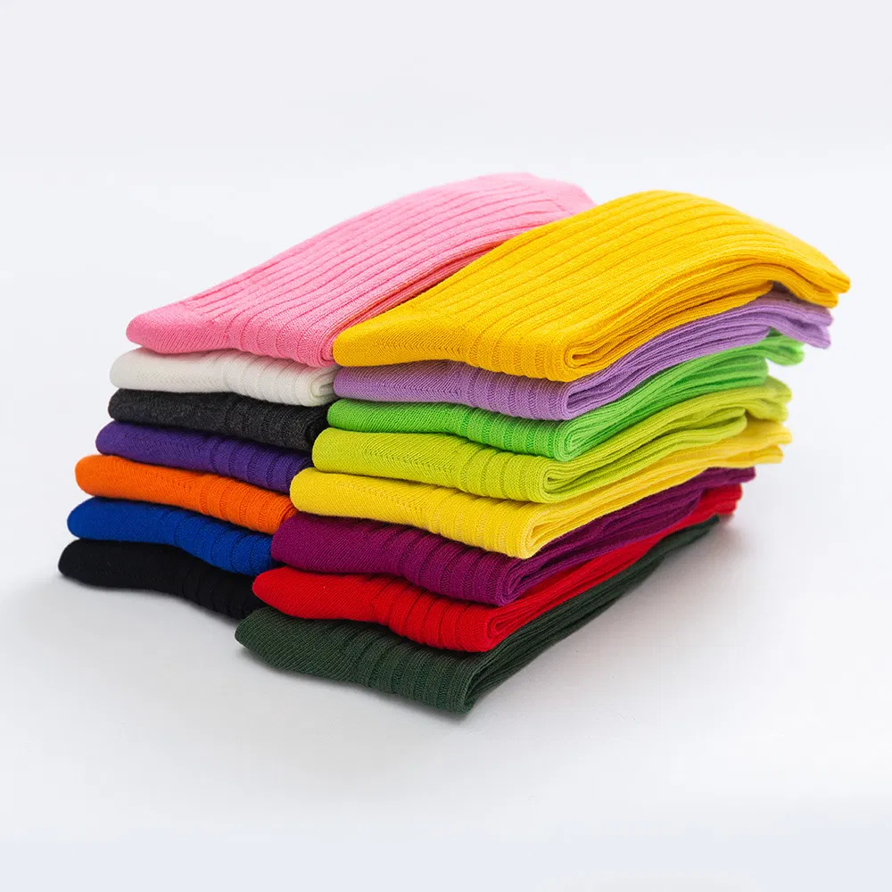 Meias de Dupla Agulha para Homens - Meias de Algodão Preto e Branco até o Meio da Panturrilha em Cores Sólidas Modernas