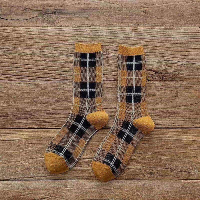 Meias de Moda Masculina com Bolinhas e Listras em Cores Escuras, Meias de Algodão até o Meio da Panturrilha para Homens com Designs Elegantes