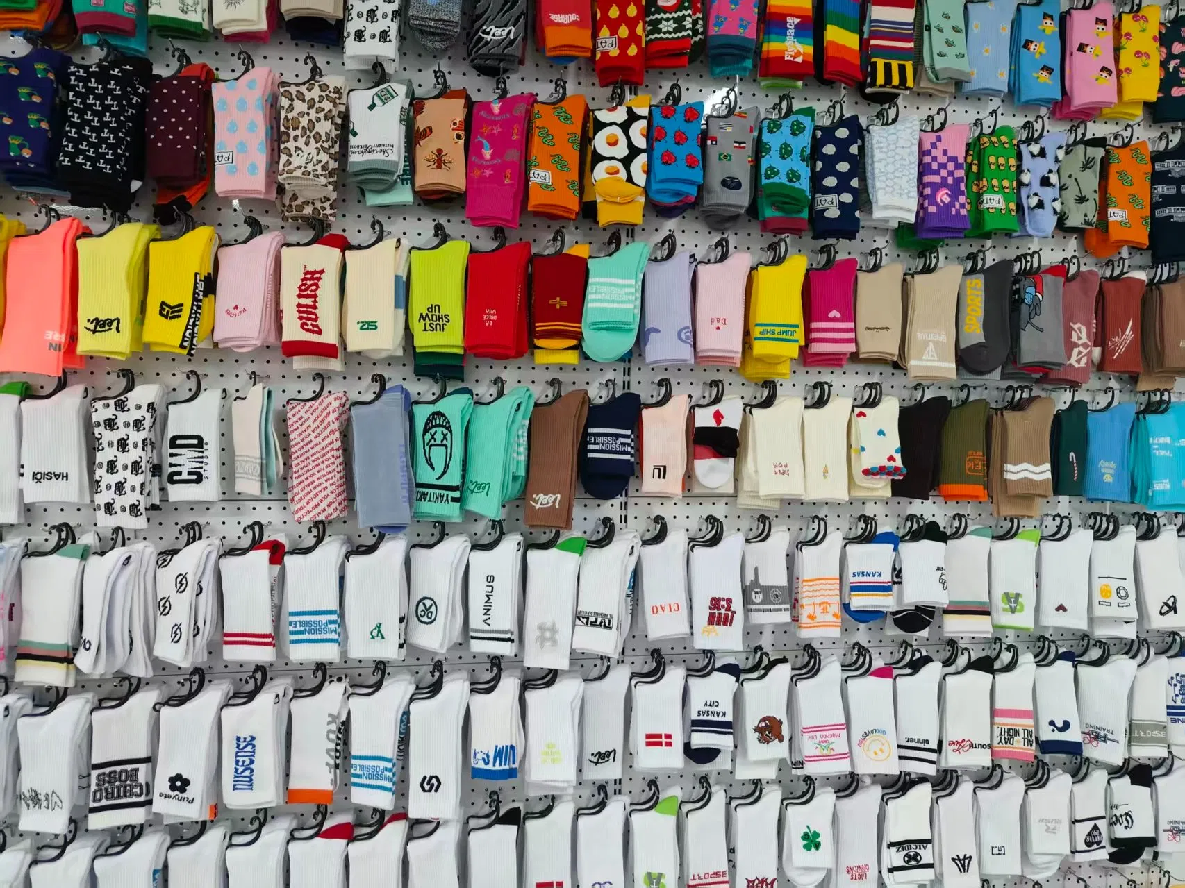 Meias esportivas femininas antiderrapantes personalizadas para atacado, meias de grife masculinas antiderrapantes