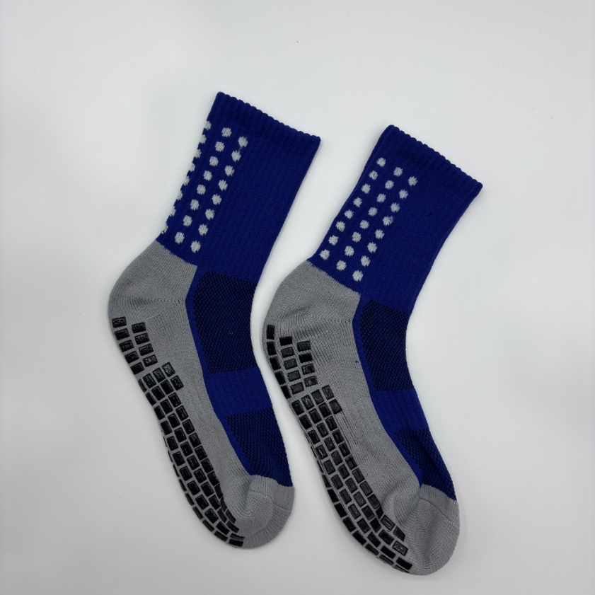 Meias esportivas personalizadas antiderrapantes com malha e aderência para basquete e futebol