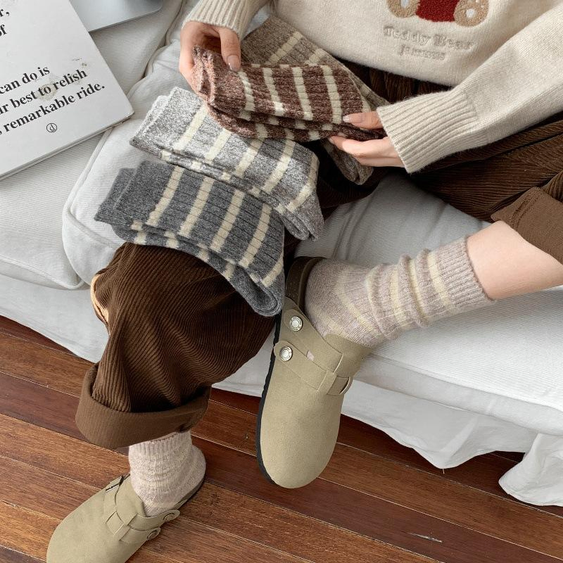 Meias de inverno retro listradas de cashmere para mulheres, até a metade da panturrilha, em acrílico, quentes e confortáveis