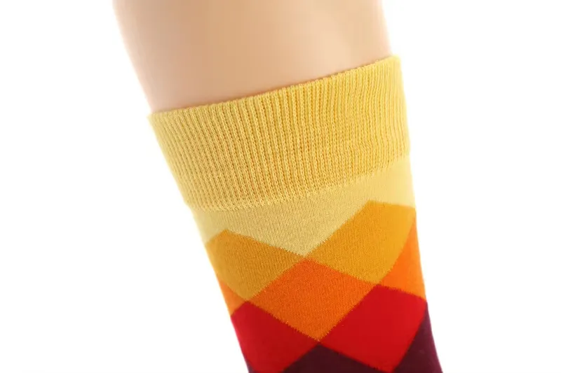 Meias Felizes para Homens, Meias de Cartoon, Meias de Tubo para Esporte, Meias de Algodão para Negócios, Meias Antibacterianas para Meninas e Meninos, em Estoque, para Caminhadas de Outono
