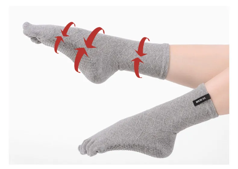 Meias de Calf Médio de Compressão Micro Antiderrapante para Dança Profissional Yogahigh para Fitness em Preto, Branco e Cinza