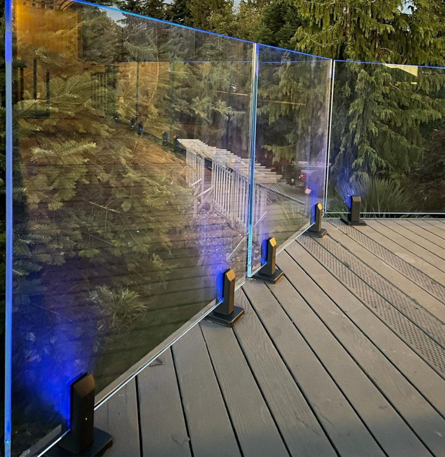 New Design Patented Frameless Glass Pool Fencing Solar Glass Spigot With LED Light