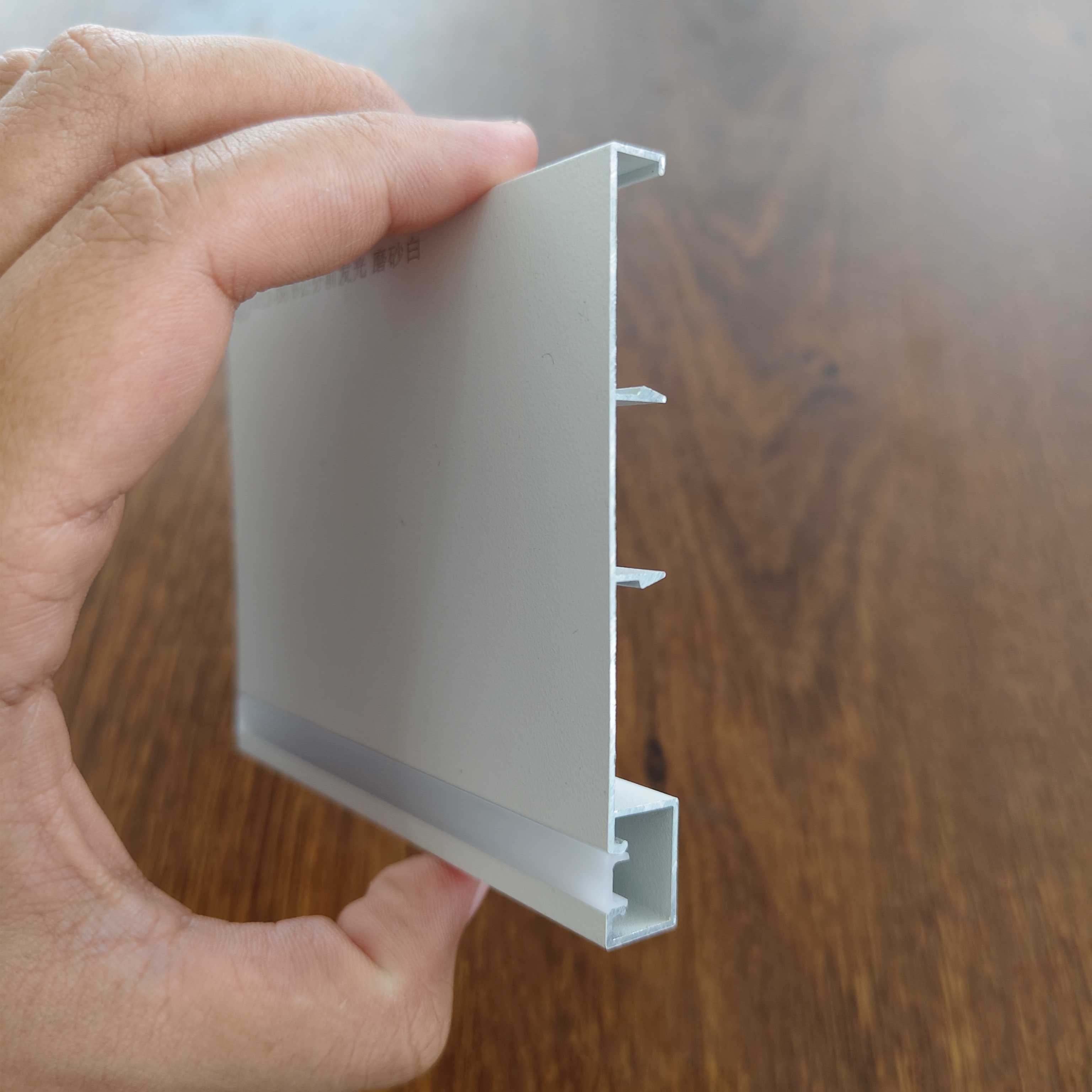 Wall Mount Modern Matt White Aluminum LED Skirting Board Moulding Light With PVC Baseboard Lighting Channel System