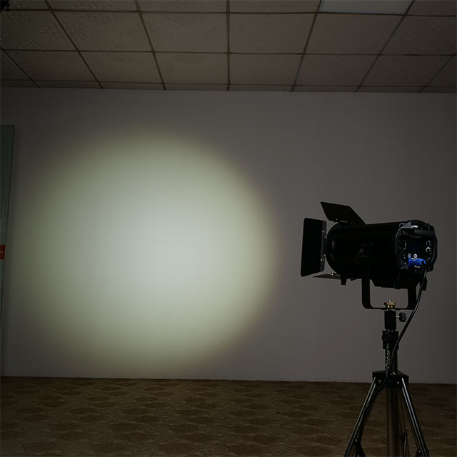 Spot Light 300W Bi Color TV Studio Theater Stage Fresnel Spot LED