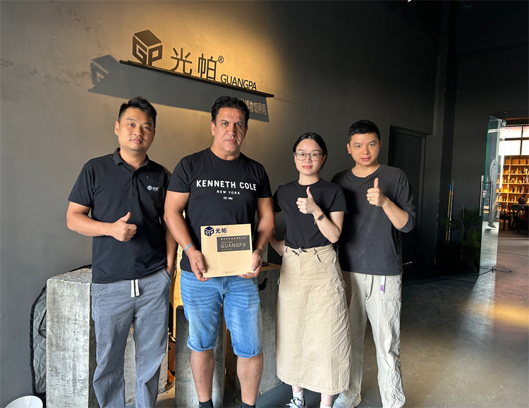 Customer Showcase 1