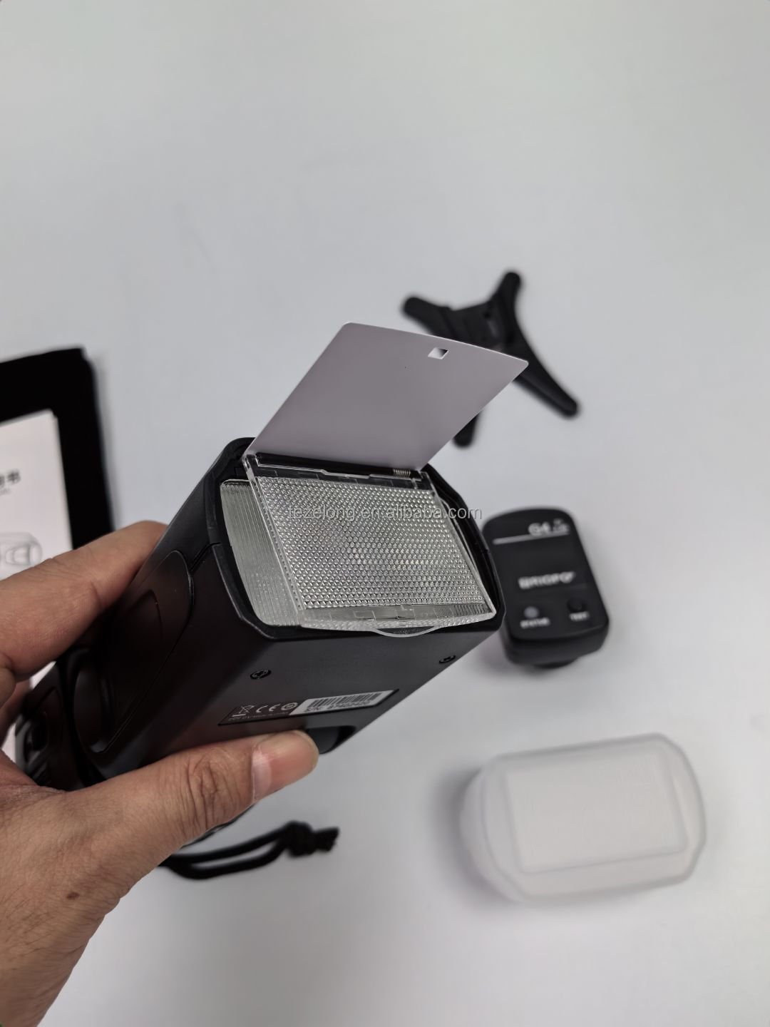 Universal TR950II Flash Light Mounted