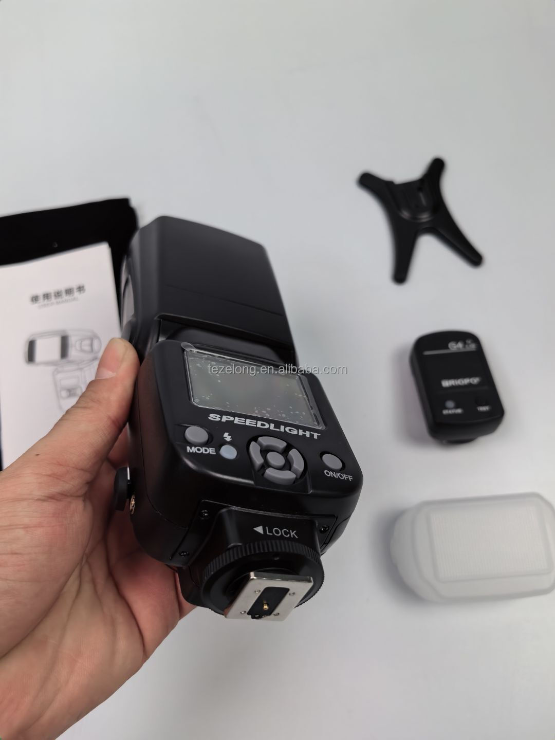 Universal TR950II Flash Light Flash Test