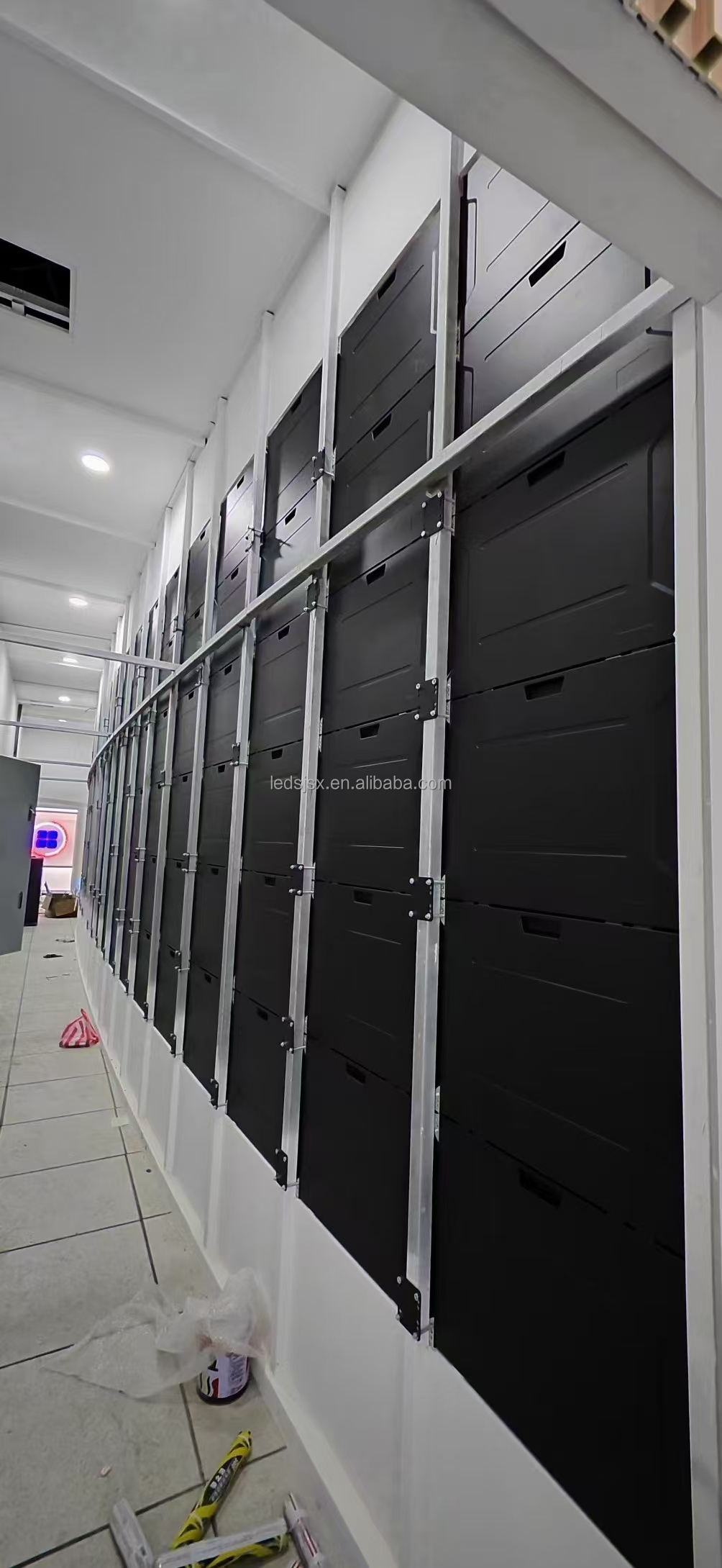 Seamless Splicing P1.8 LED Cabinet 640MMx480MM Indoor High-Def Display Panel