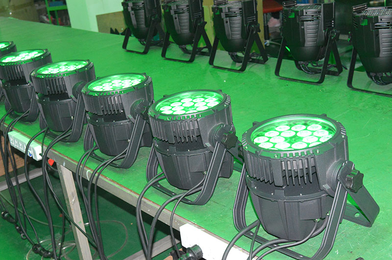 Guangzhou RGBW 18pcs 12w Led Par Parcan Outdoor Par Light 18x12w LED Washer Washing Lights