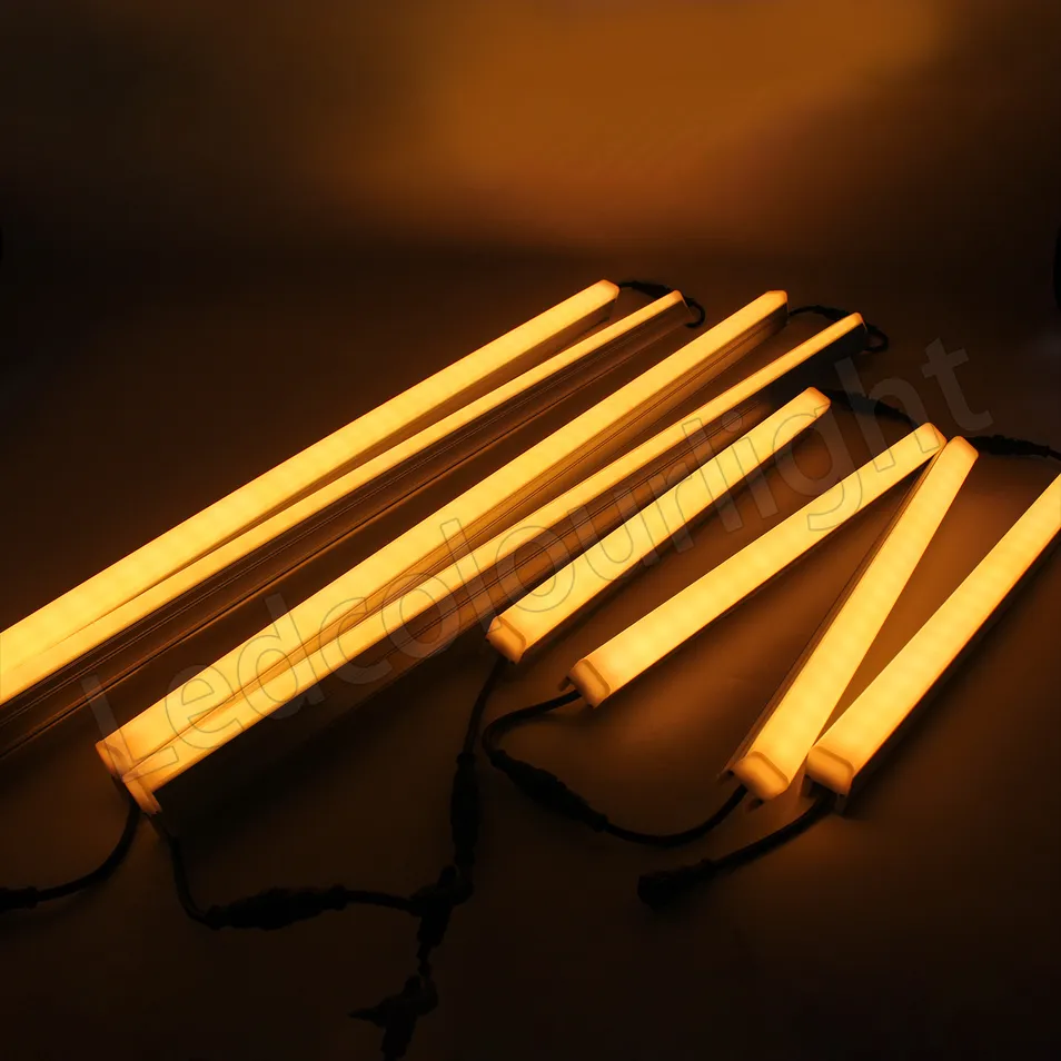 Uniform Illumination Features