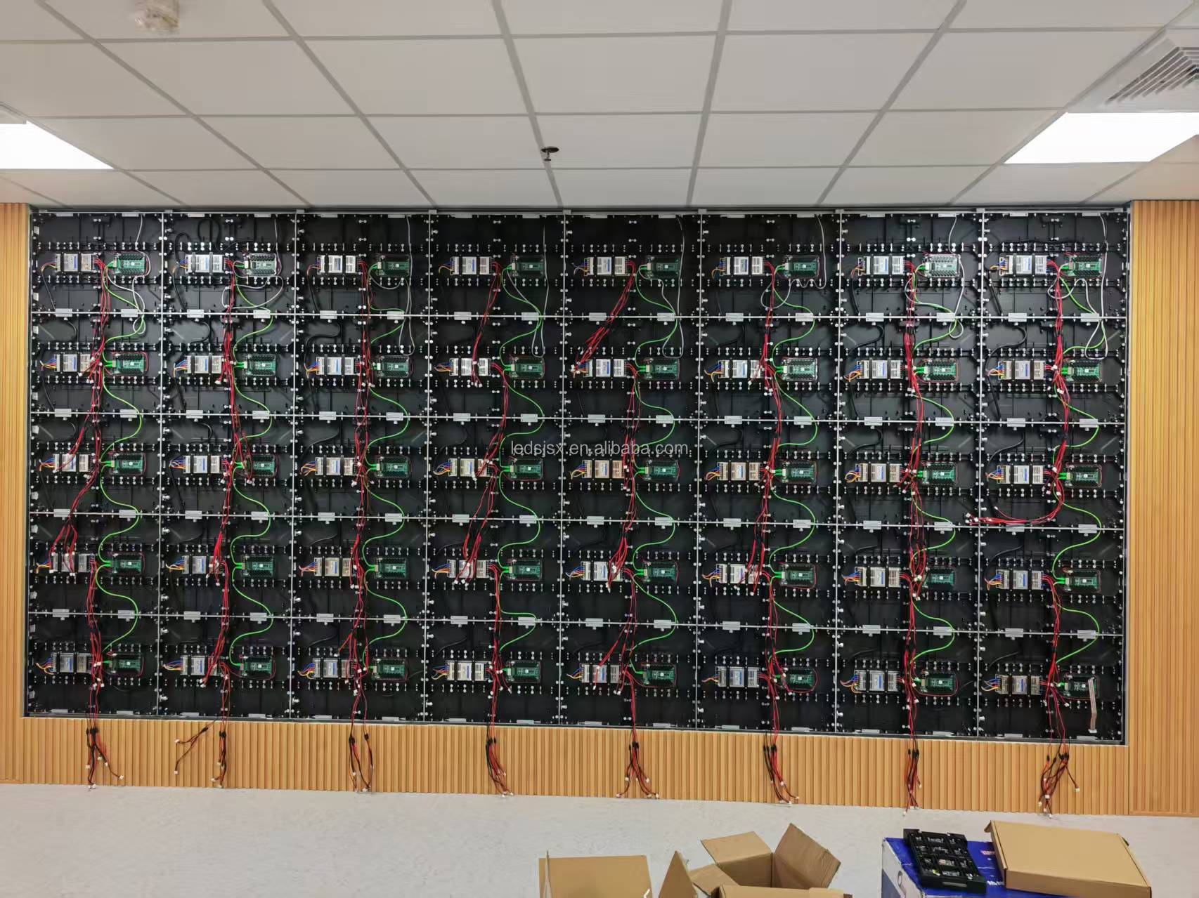 Seamless Splicing P1.8 LED Cabinet 640MMx480MM Indoor High-Def Display Panel
