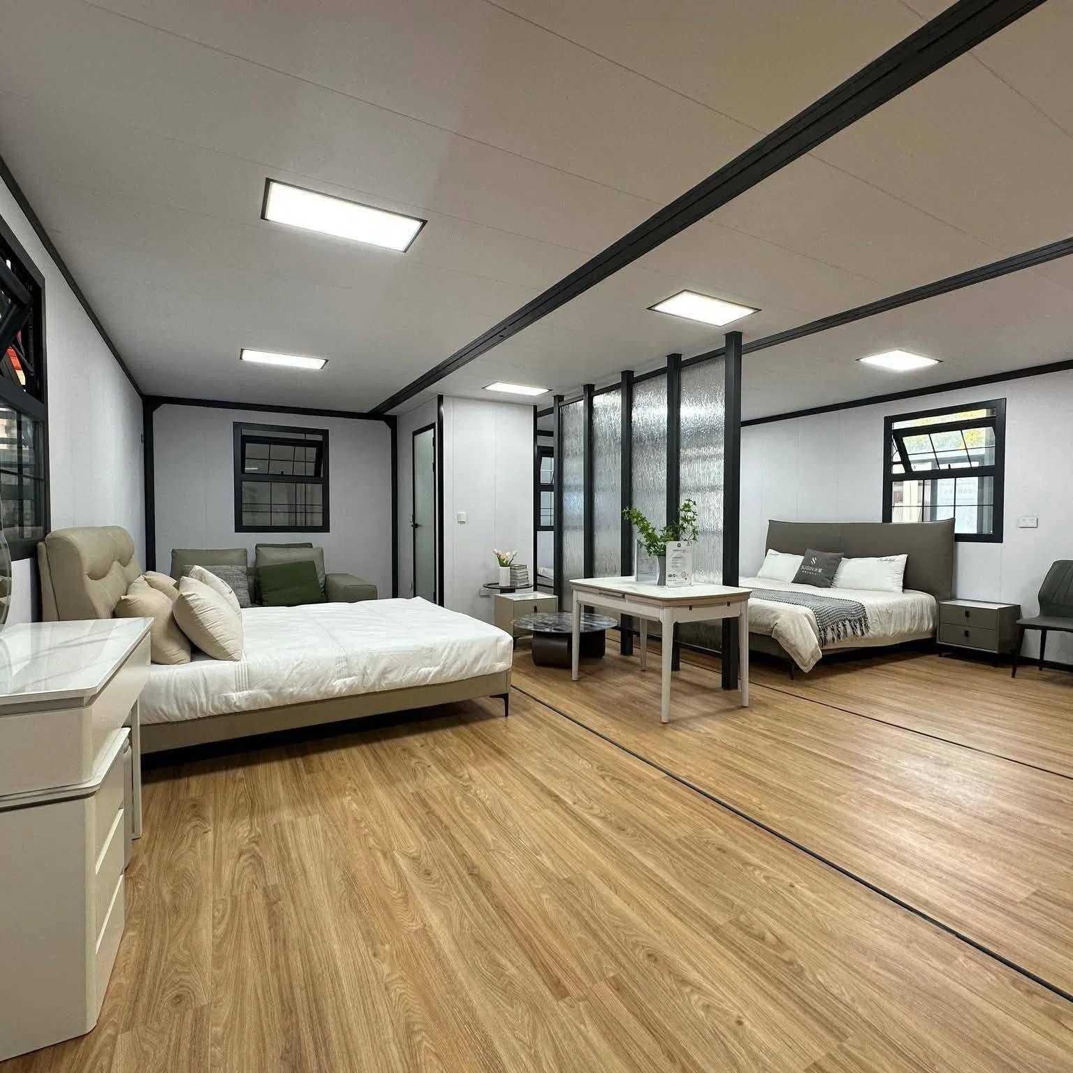 20FT 40FT منزل Modular 2 غرف نوم منزل حاوية قابلة للتوسيع والطوي