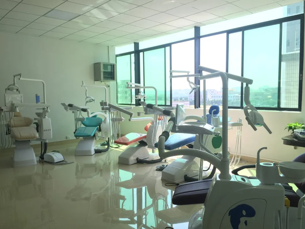 Dt402A وحدة أسنان محمولة مع ضاغط مدمج وشفط