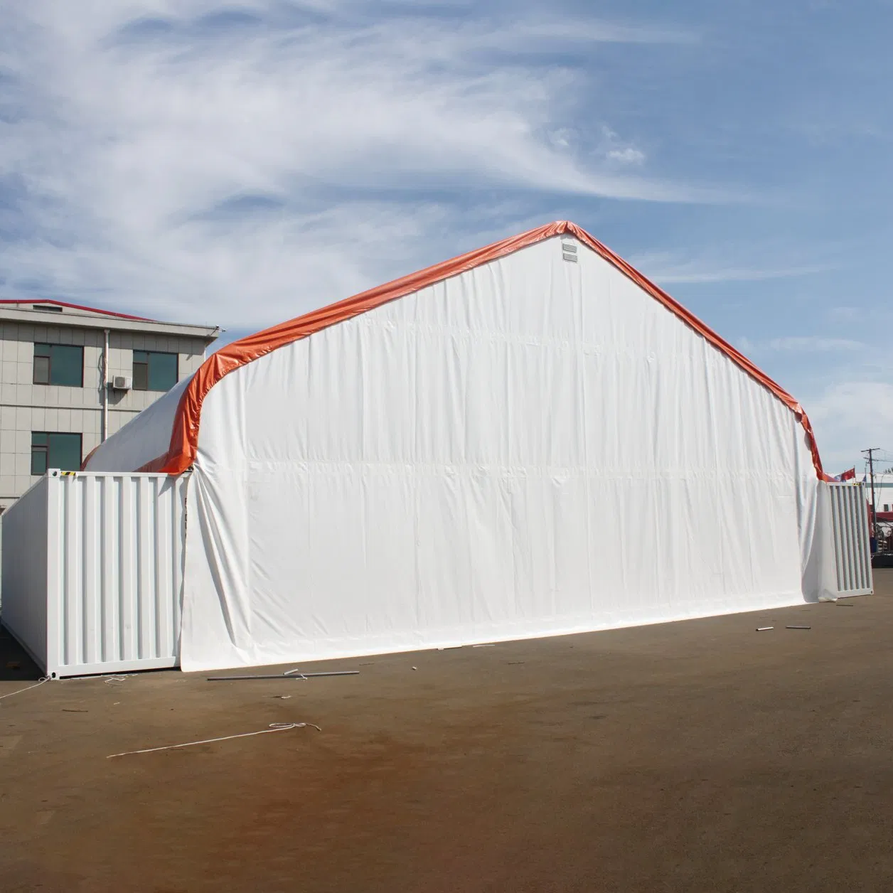 15X12m هيكل مبنى مستودع من الفولاذ ذو إطار مزدوج مع حاويات تخزين