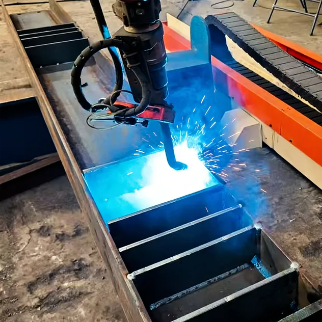 عمليات فحص وتأمين شحنات الفولاذ