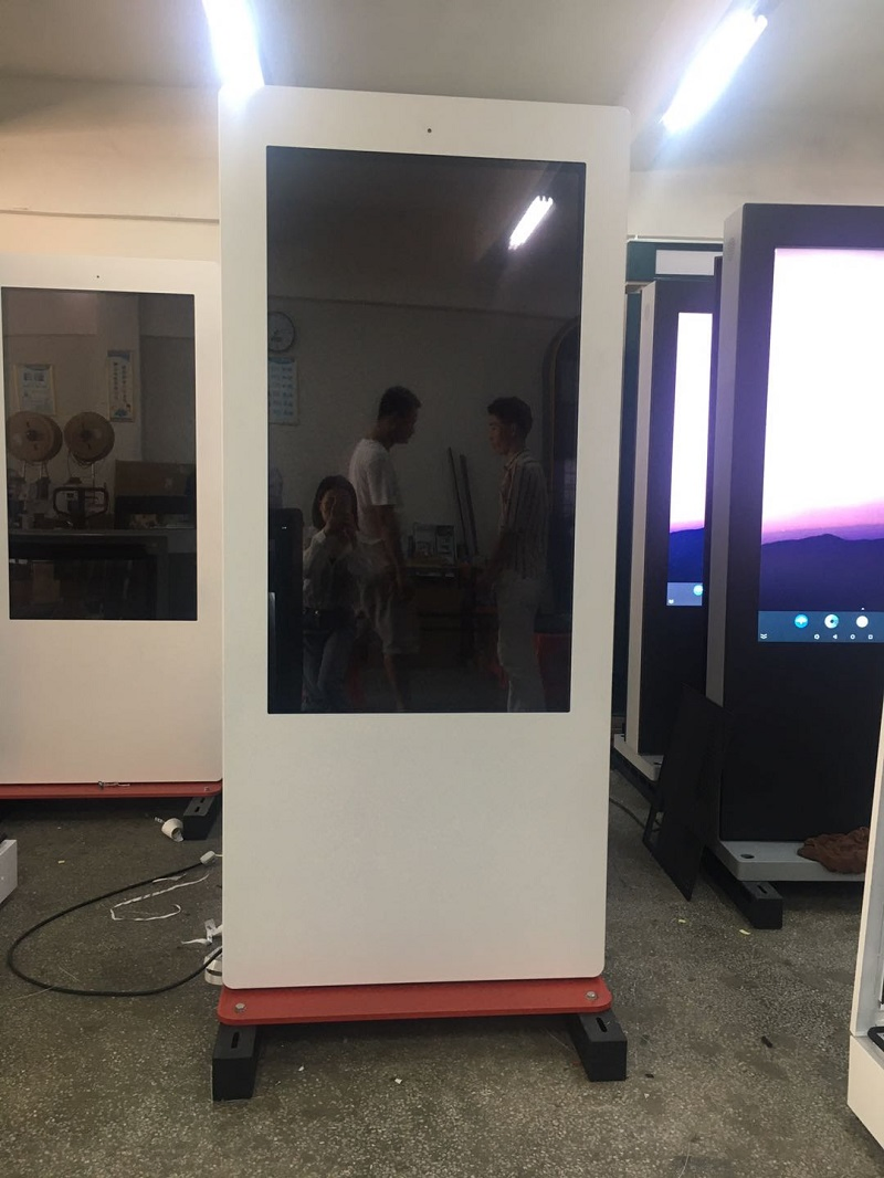 55 كشك إعلانات رقمي قائم على الأرض بشاشة لمسية LCD بحجم إنش واحد، حل شامل