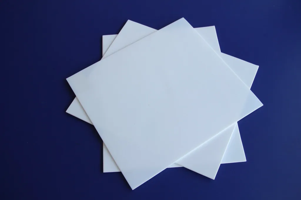 حلقة ختم بيضاء موثوقة من PTFE لتطبيقات الفلنجات والصمامات