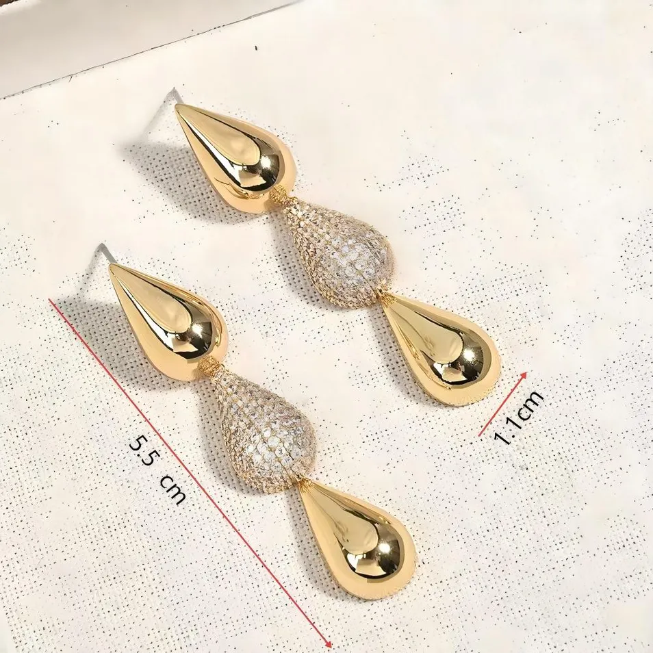 أقراط طويلة على طراز يورو أمريكي، بتصميم ثنائي اللون مع زينة من أحجار الزركون، مجوهرات نسائية عصرية خفيفة وفاخرة