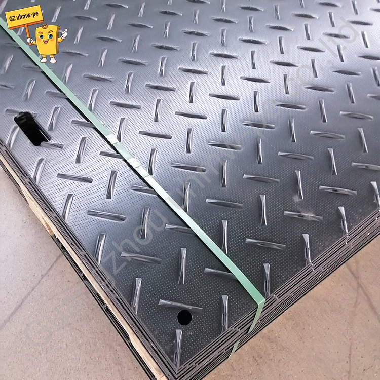 حصائر وقوف السيارات المصنوعة من HDPE المتينة لحماية الأرضيات