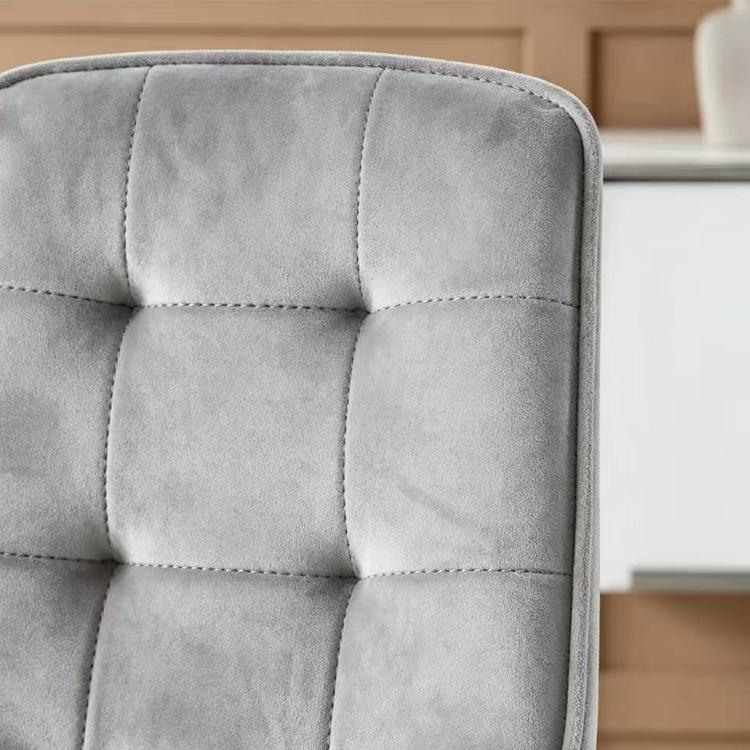 Factory Price Minimalist Design Dining Chair Furniture Modern Hotel Luxury Restaurant Nordic Metal Velvet Dining Room Chairs