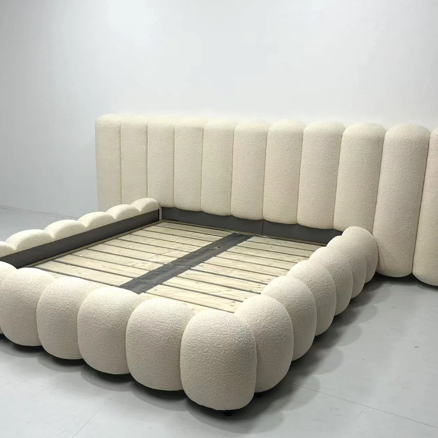 Zayshine French Retro Cream Luxury White Fabric Large Size Master Bedroom Bed 1.5 1.8 Meters Apartment Villa Hotel Double Bed