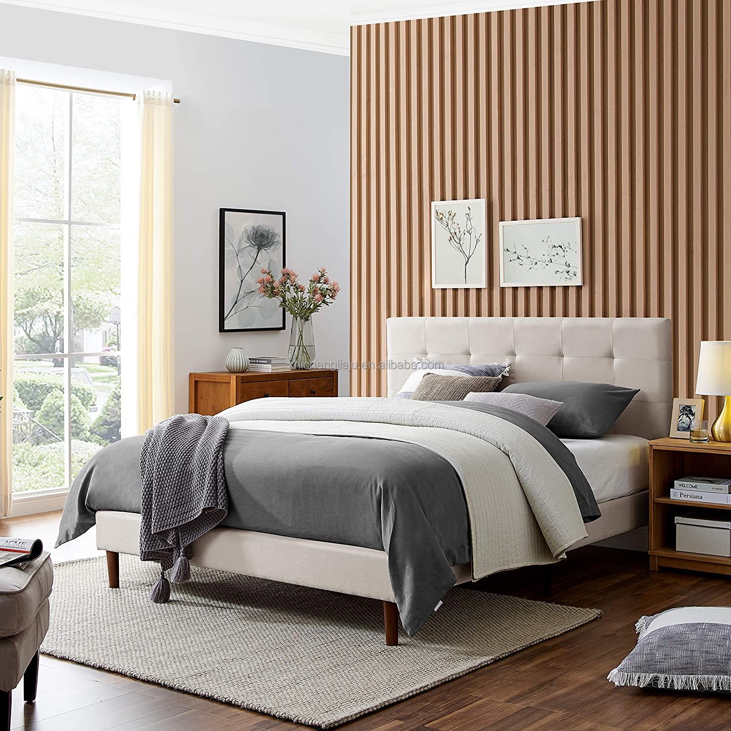 Hot Selling Thick Headboard Button Tufted Sleigh Fabric Bed Frame