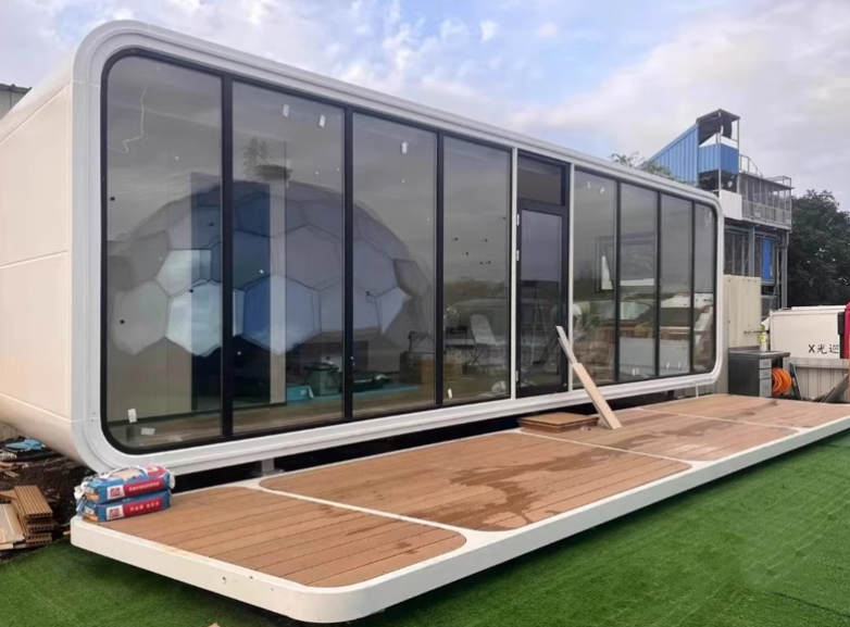 Portable Space Capsule Hotel Container House 20-foot 40-foot Prefabricated Modular School Office Pods Home Pods Bedroom Living