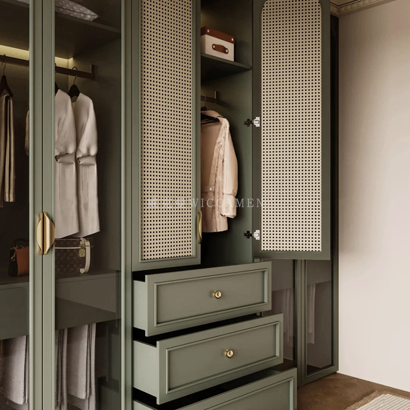European-style Walk-in Closet Custom Wardrobes Full-House Villa Customization Solid Wood American Furniture Bedroom Eco-Friendly