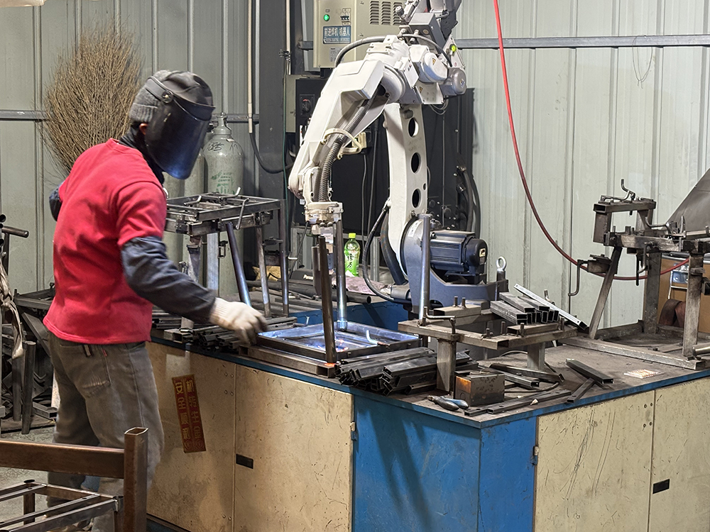 Metal Workshop 5