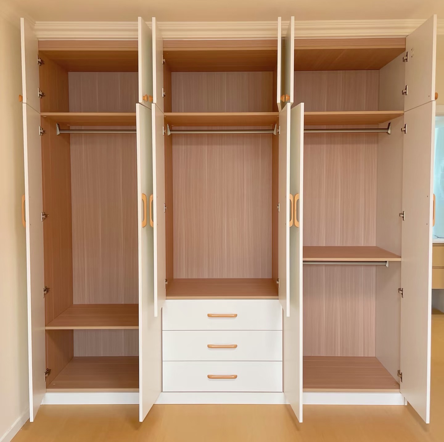 Customized Portable Solid Wood Wardrobe Cabinet Modern Design Durable Home Bedroom Living Room Closet Organization Furniture