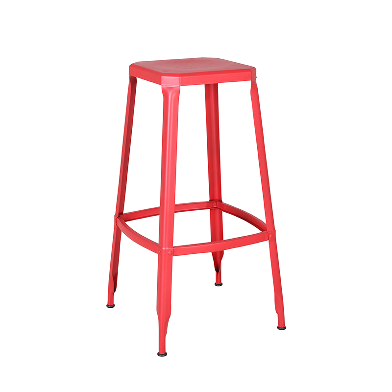 High Quality Retro Metal Bar Stool Durable Outdoor Living Room and Home Bar Stackable High Stools for Dining and Kitchen Use