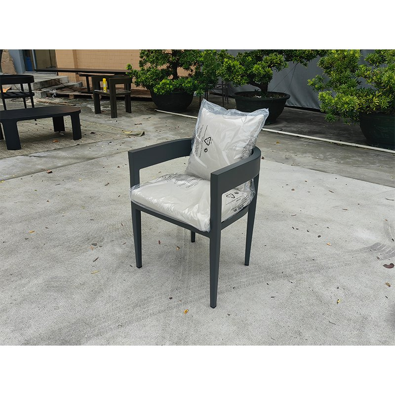 Waterproof High-End Custom Aluminum Outdoor Table Set for Dining Patio