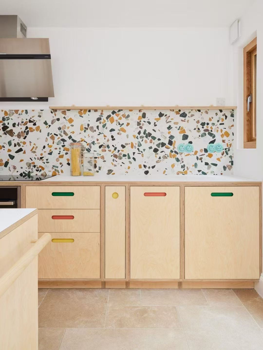 Marine Plywood Custom Kitchen Cabinets Waterproof Moistureproof Modern Minimalist Ample Storage Custom Size Color