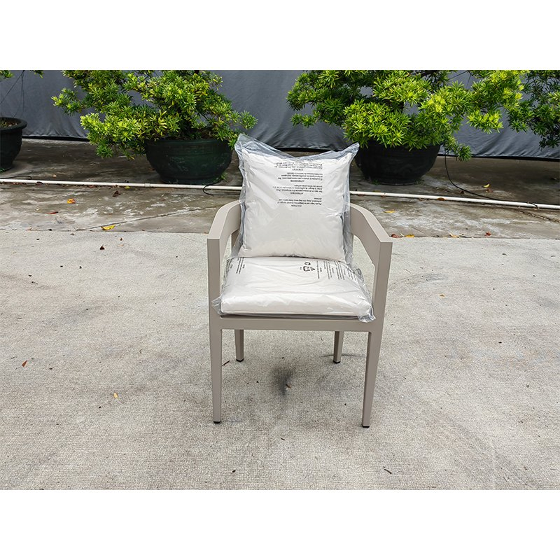 Waterproof High-End Custom Aluminum Outdoor Table Set for Dining Patio