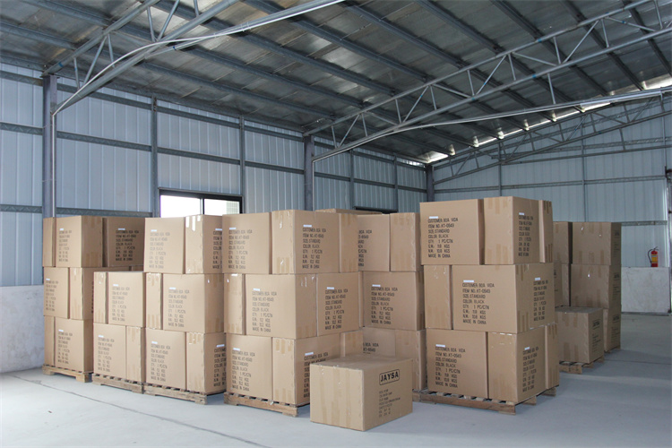 Shipping container loading 2