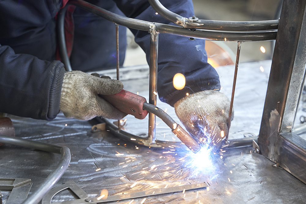 Metal surface coating