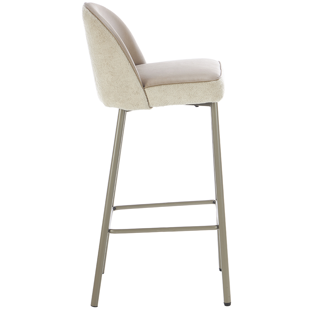 Bar chair view 3