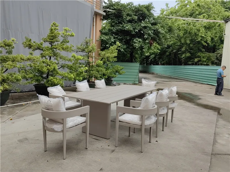 Waterproof High-End Custom Aluminum Outdoor Table Set for Dining Patio