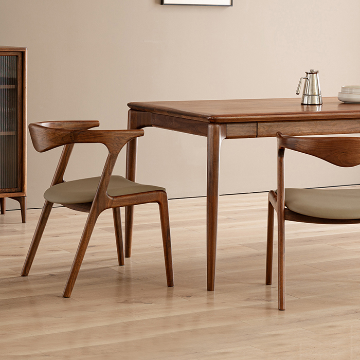 Nordic Solid Wood Dining Chairs for Home Use Hotel and Restaurant with a Backrest Desk Chair