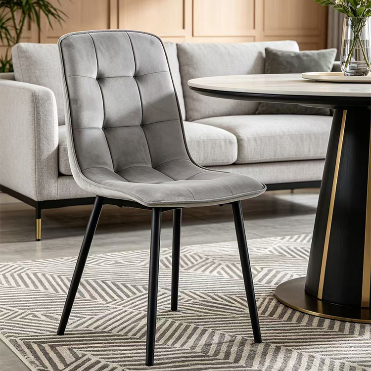 Factory Price Minimalist Design Dining Chair Furniture Modern Hotel Luxury Restaurant Nordic Metal Velvet Dining Room Chairs