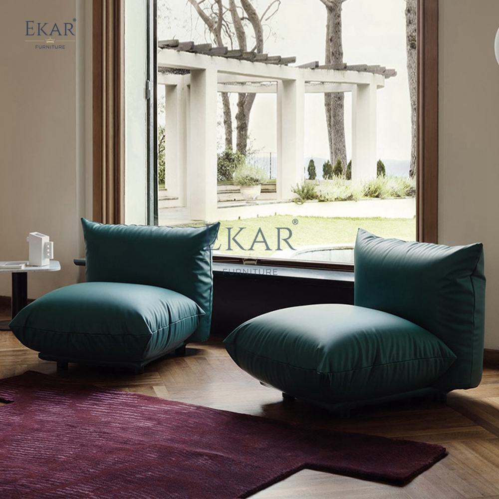 Modern Living Room Sofa Arrangement