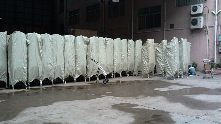 Shipping container loading 1