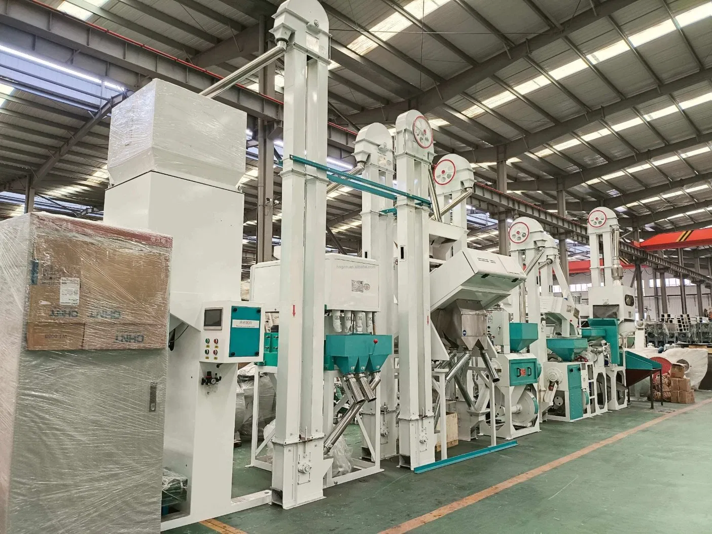 Máquina Multifuncional Combinada 15-30 para Descascarar Arroz, Molienda, Pulido y Clasificación por Color