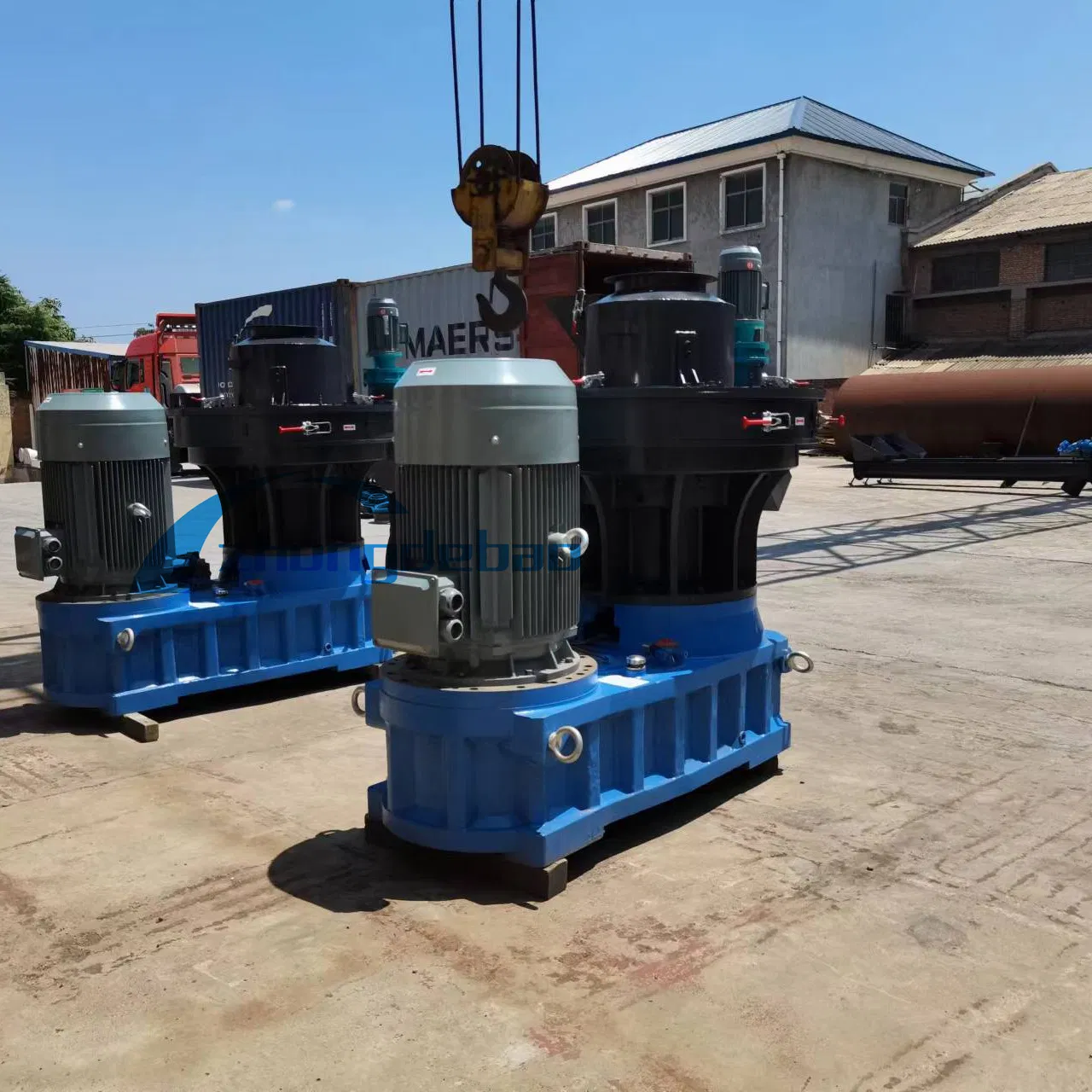 Fabricante chino de máquina de pellets de anillo vertical, máquina para hacer pellets de madera, fábrica de pelletizadoras de biomasa de cáscara de arroz y nuez