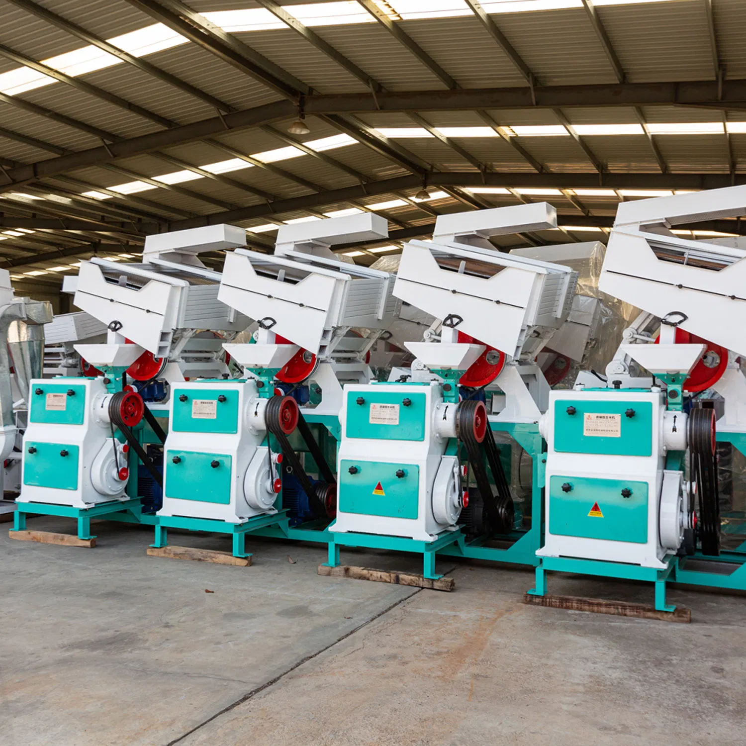 220V/380/440 Arroz Paddy Marca Xiangliang por Estándar de Exportación Casos Desgranadora de Maíz Máquina de Molienda de Arroz