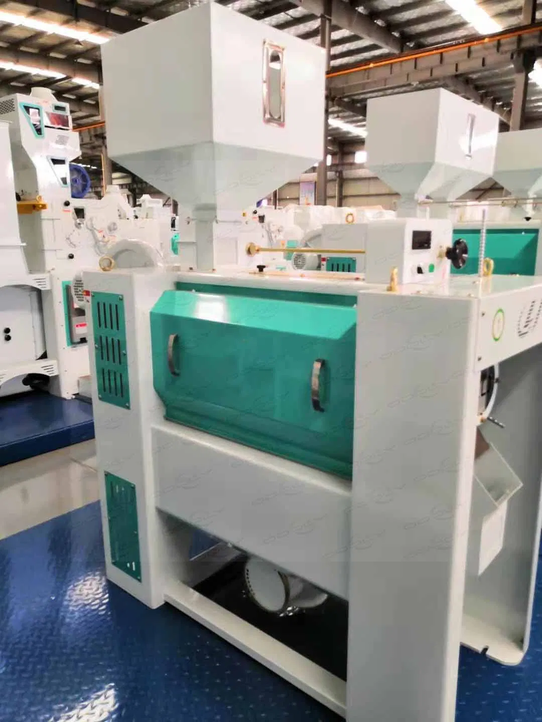 Extrañamente, la máquina blanqueadora de arroz de la serie Mnws, equipo de procesamiento de arroz más vendido